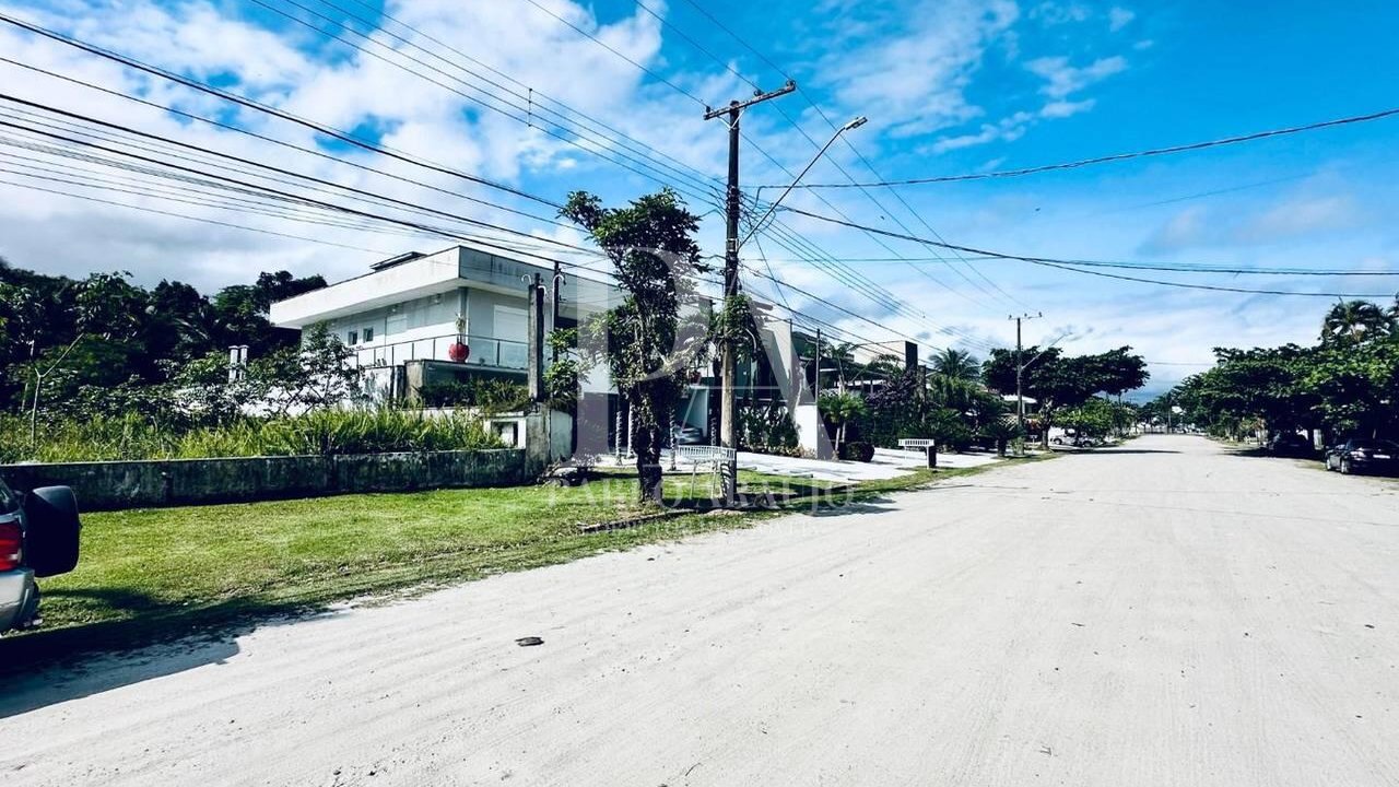 Terreno — foto 1 de 3