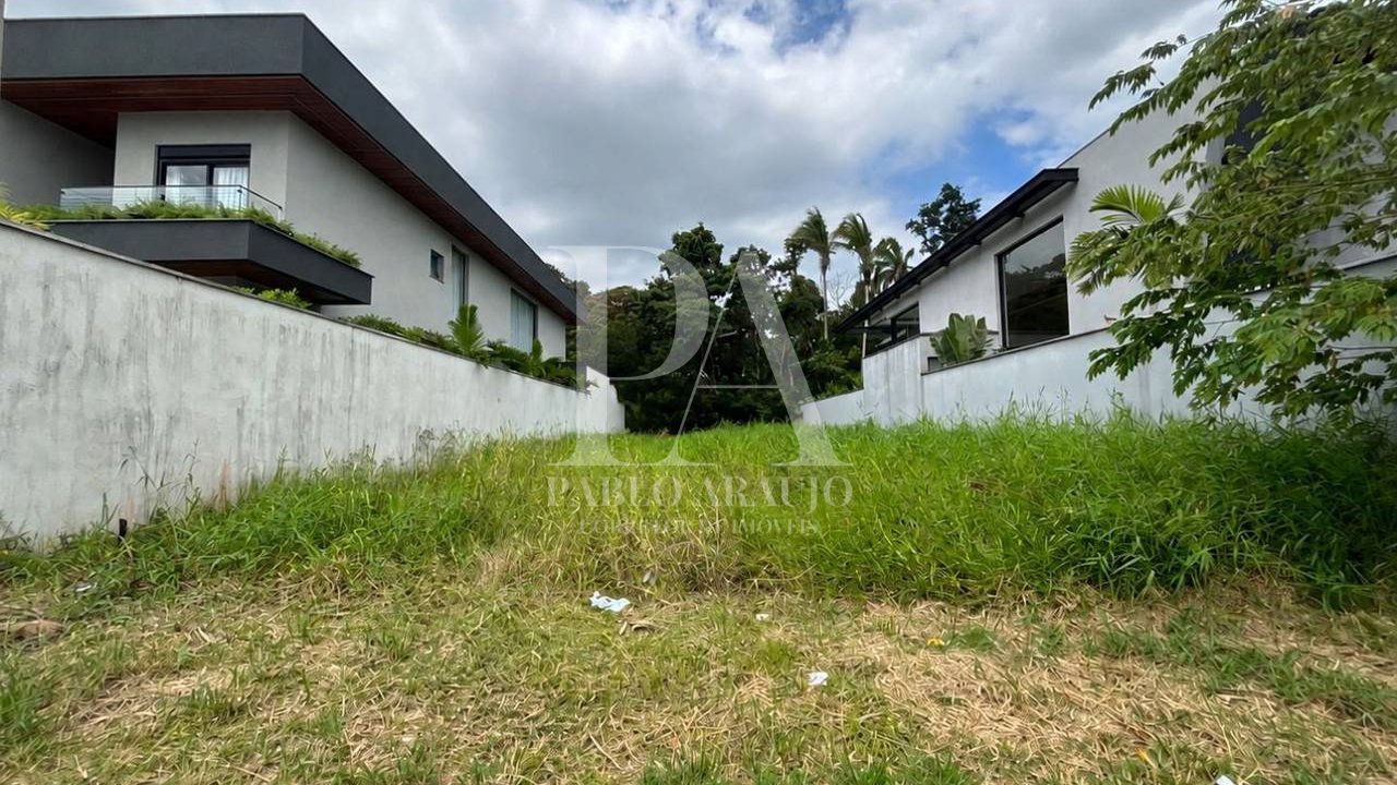 Terreno — foto 1 de 3