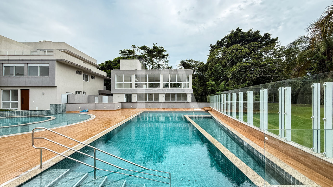 Casa em Condomínio — foto 1 de 6