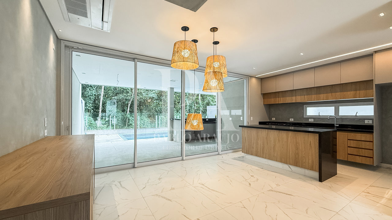 Casa em Condomínio — foto 4 de 38