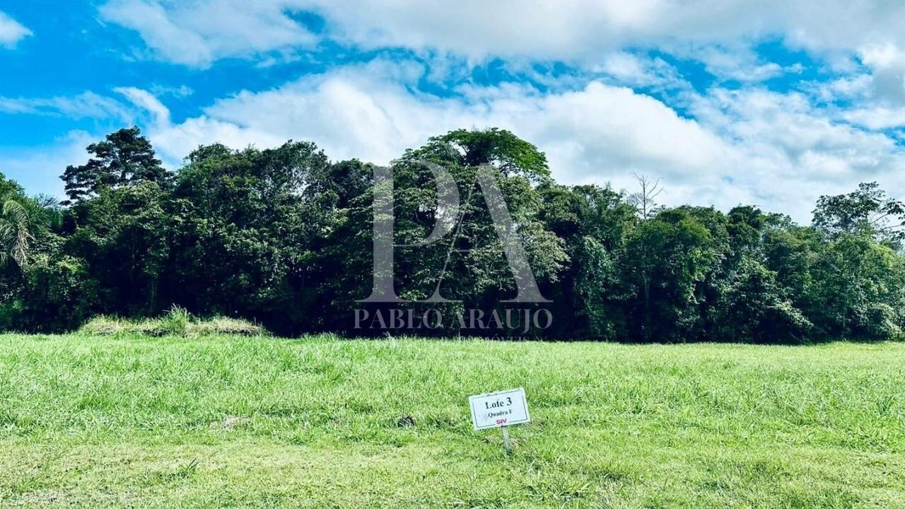 Terreno — foto 1 de 2